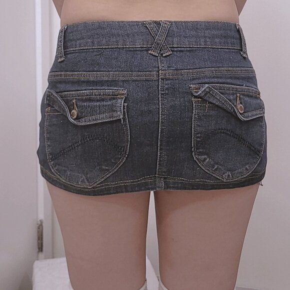 Reworked Micro Low-Waist Mini Skirt (28) - Picture 6 of 6